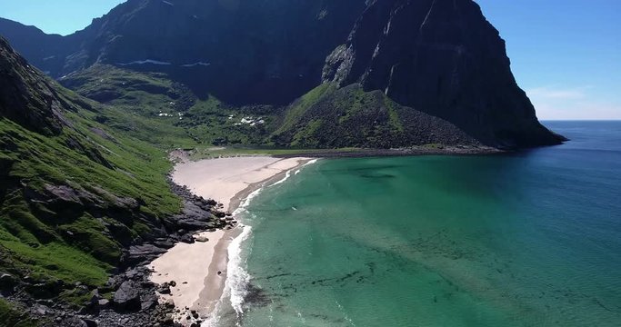 Lofoten Kvalvika Beach