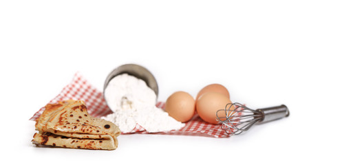 crêpe sur fond blanc