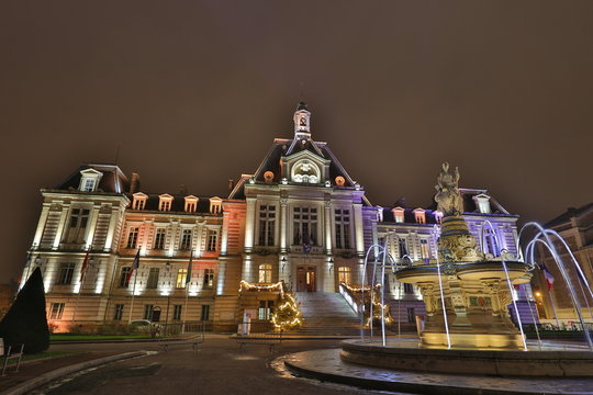 Mairie d'Evreux, vue de nuit