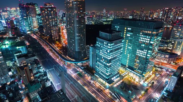 Time-lapse of Tokyo at night near Hamamatsuchō