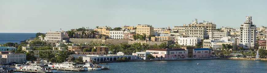 Fototapeta na wymiar The city of old San Juan, Puerto Rico, and waterfront.