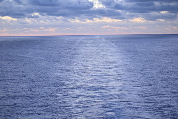 Obraz premium Sunrise on the Ocean