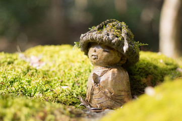 寺　地蔵　苔