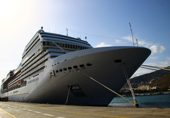 Obraz premium paquebot à quai