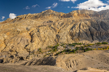 Nepal - Upper Mustang - Dhye to Tangye