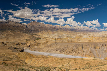 Nepal - Upper Mustang - Dhye to Tangye