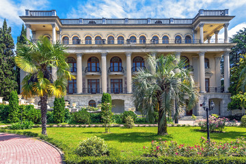 SOCHI, RUSSIA-JUNE 5, 2014: The ancient building of the sanatorium of Dzerzhinsky - obrazy, fototapety, plakaty