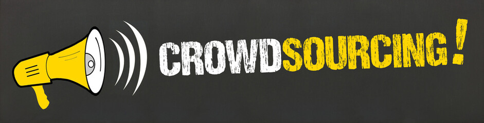 Crowdsourcing! / Megafon auf Tafel