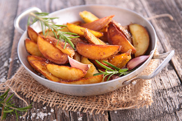 fried potato and rosemary