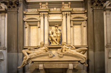 Tomb of Lorenzo II de Medici and below lying on the sarcophagus two sculptures 'Dawn and Dusk', Florennce, Italy