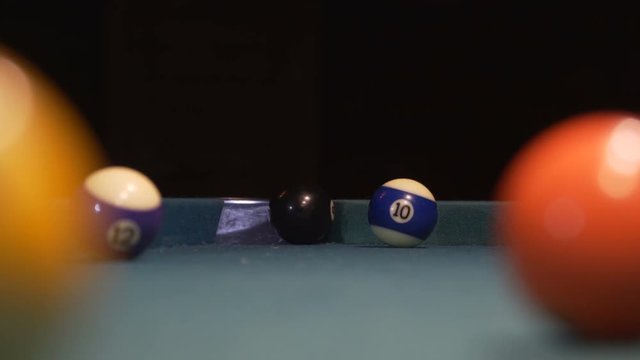 American Pool, the shot eight ball missing billiard pocket
