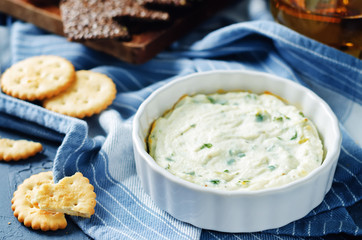 Parsley garlic warm ricotta cheese dip