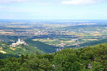 Fototapeta na wymiar View of the city in Austria