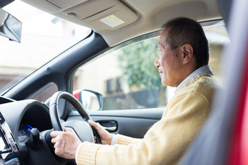 シニア　運転