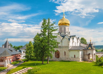 Fototapeta na wymiar Monastery of St. Savva Storozhevsky in Zvenigorod near Moscow
