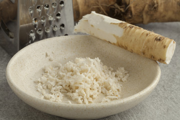 Fresh peeled and grated horseradish