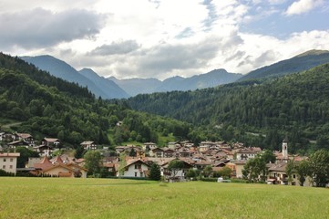 Obraz premium View of Bondo, Sella Giudicarie, Val Rendena, Trentino Alto-Adige, Italy