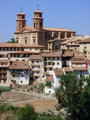 Obraz premium Villarluengo, localidad de Teruel (España) perteneciente a la comarca de Maestrazgo, Aragón