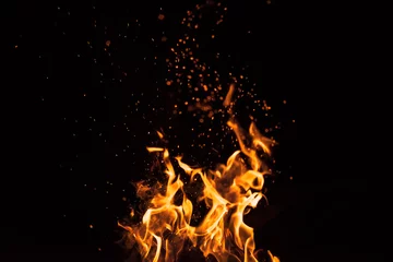 Photo sur Aluminium Flamme feu étincelle feu fond noir
