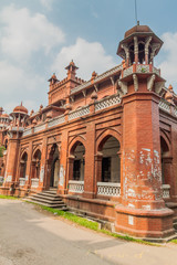 Obraz premium One of buildings at the campus of University of Dhaka, Bangladesh