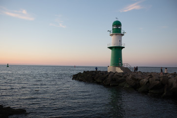 Leuchtturm im Sonnenuntergang