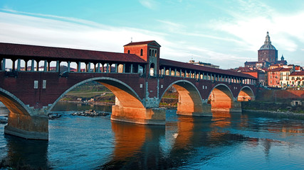 Fototapeta premium Pavia ponte vecchio