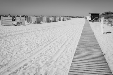 Portugal, Albufeira,  portuguese beach with cliffs (PRAIA DA OURA)