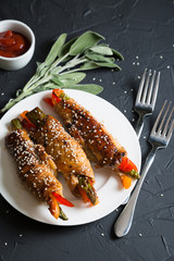 Roll with meat and vegetables