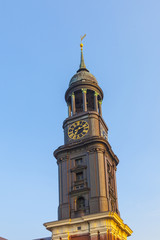 Fototapeta na wymiar top of st. michaelis - Hamburg Michel