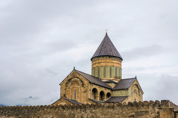 Fototapeta na wymiar Svetitskokheli cathedral, Mtskheta, Georgia