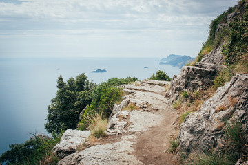 sentiero sul mare