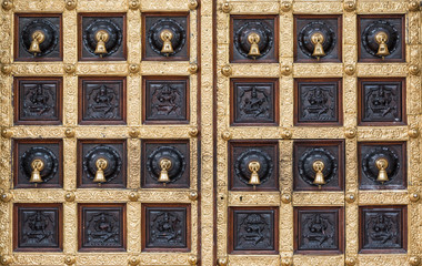 pattern of india temple's door in singapore