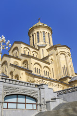 Fototapeta na wymiar Blick auf die Sameba Kathedrale in Georgien