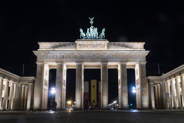 Obraz premium Brandenburg Gate in Berlin Germany at night