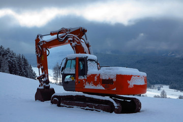 Bagger im Schnee