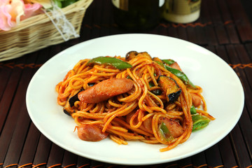 トマトソーススパゲティ