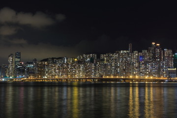 Fototapeta na wymiar 香港島の高層ビル群