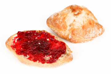 Mailänder Brötchen mit Marmelade