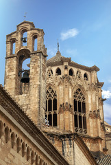 Fototapeta na wymiar Poblet. Clochers de l'abbaye Santa Maria . Catalogne, Espagne