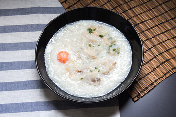 A dish of Thai porridge.