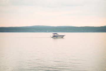 Naklejka premium Motor boat speeding