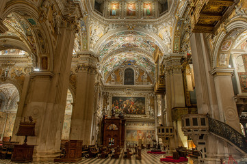 Fototapeta na wymiar interior basilica