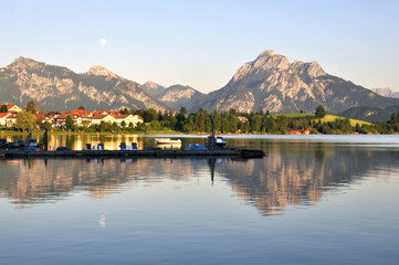 Fototapeta na wymiar Lake Hopfensee, bavaria, germany