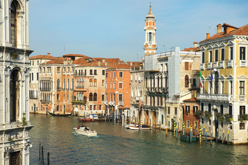 Fototapeta na wymiar picturesque and romantic cityscapes of Venice