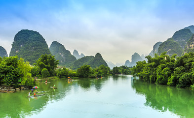 Fototapeta premium Guilin, Yangshuo, beautiful scenery of mountains and rivers