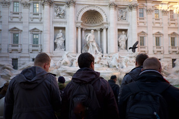 Turisti alla Fontana di Trevi