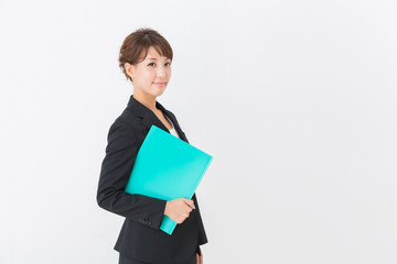 ファイルを持つ女性　ビジネス