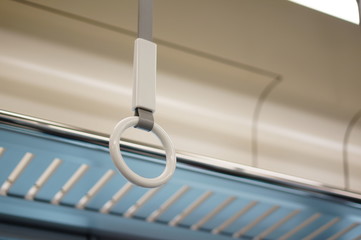電車の吊革