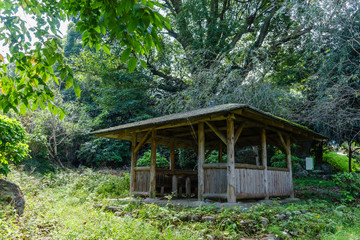 月見ヶ丘公園の東屋