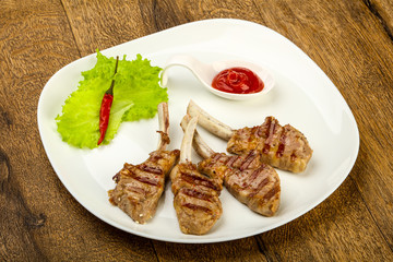 Grilled lamb